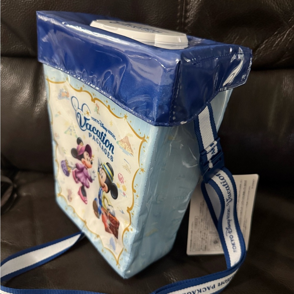 Tokyo Disney Resort VacationPackage Exclusive PopcornBucket ,w/Wet Wipes Storage - Picture 5 of 15